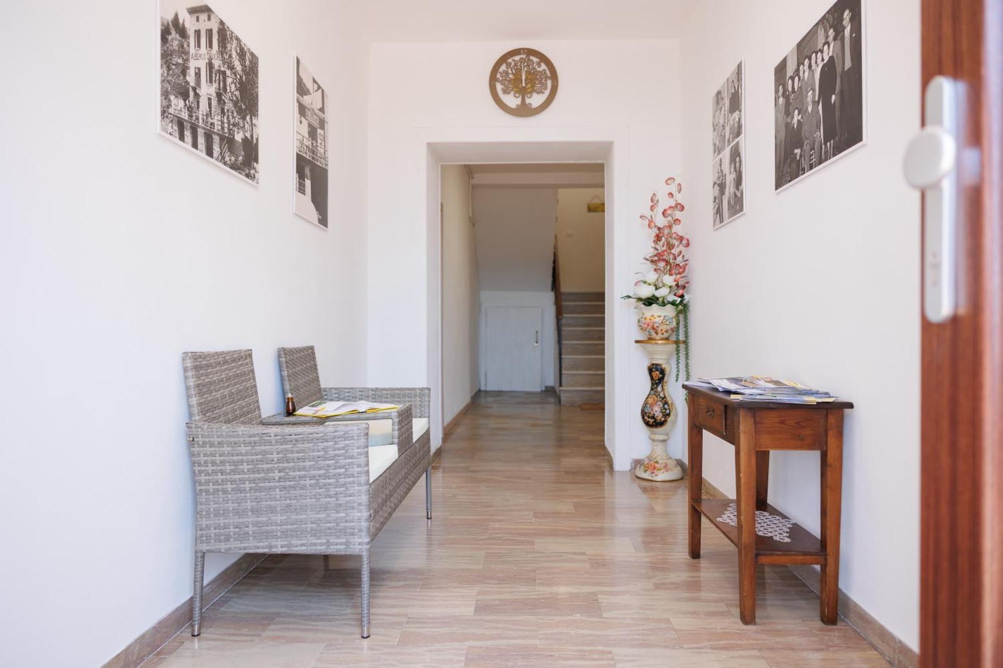 Hotel La Casa Di Nonna Lina Saviore dell'Adamello Esterno foto