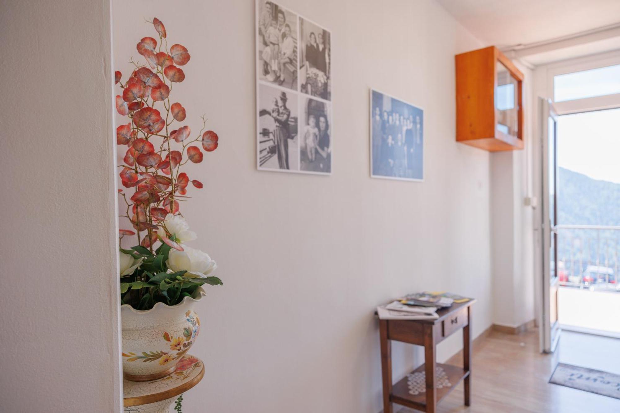 Hotel La Casa Di Nonna Lina Saviore dell'Adamello Esterno foto